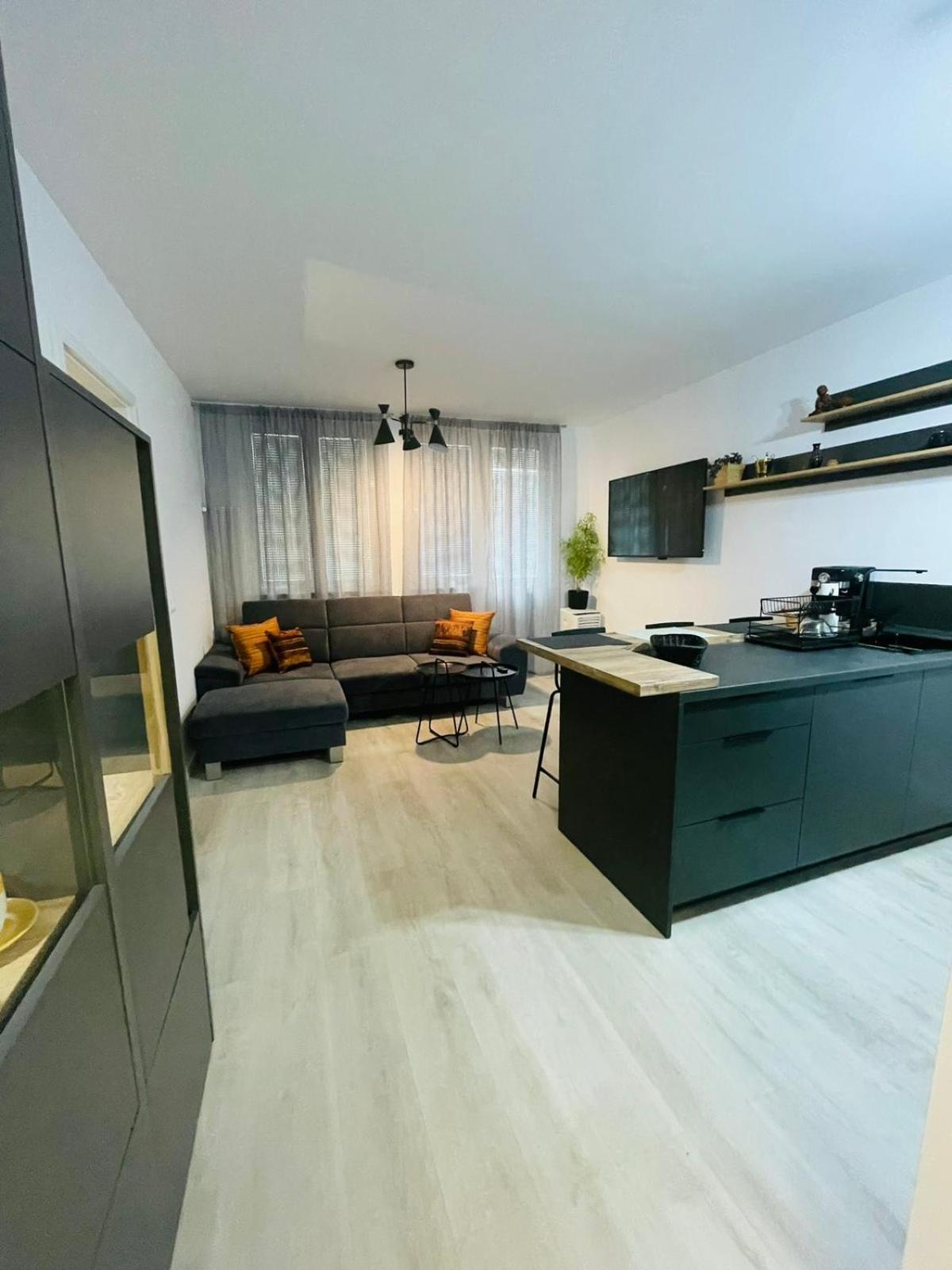 Apartament-Demian Sofia Bagian luar foto